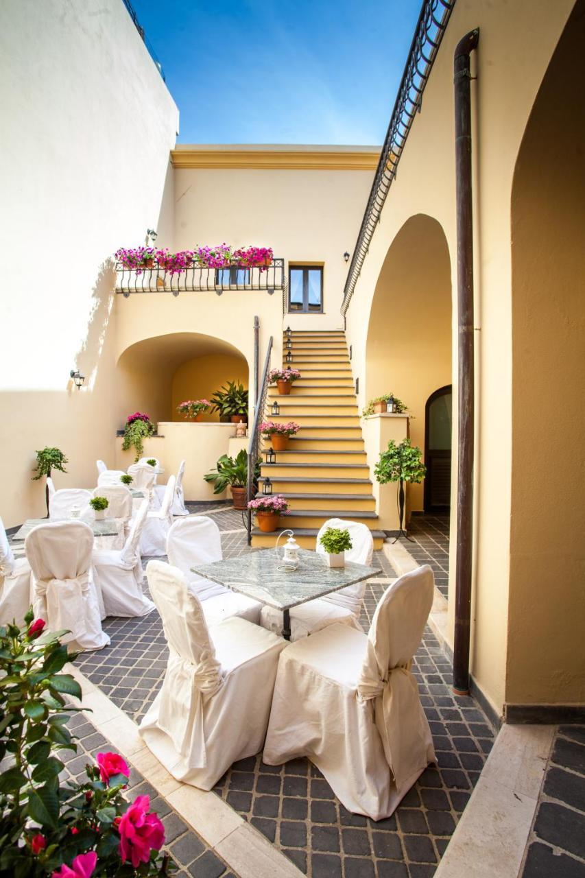 Hotel Il Duomo Phg Oristano Exterior foto